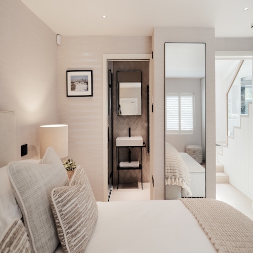 Lanehurst-stables-ensuite-bathroom